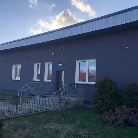 Golenicka Przystan 73a *